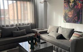 Super Appartement Au Coeur De Marrakech